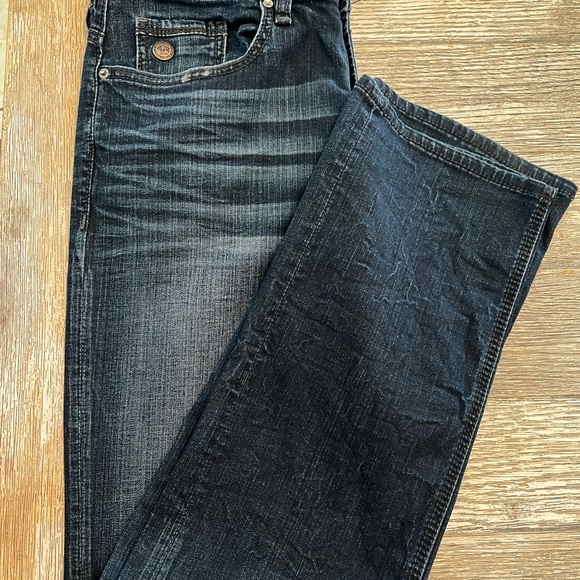 Buffalo Jean - Picture 5 of 5